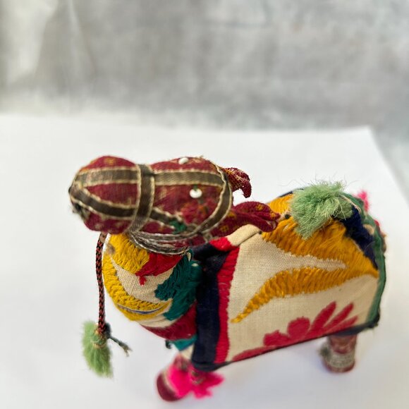 Vintage Hand Crafted Stuffed Raj Cotton Embroidered Camel Toys Made in India - Picture 11 of 11